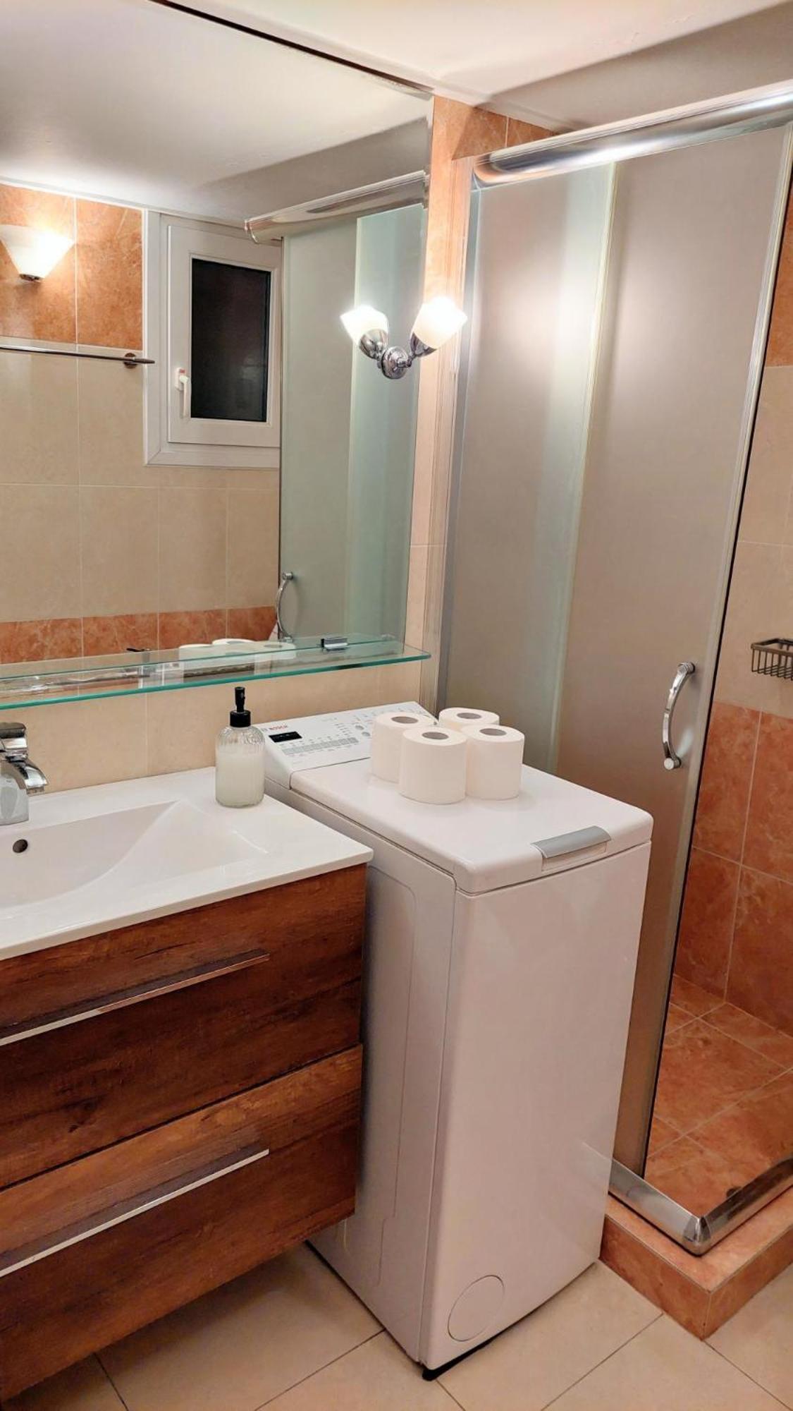 Lovely Apartment In Athens Center エクステリア 写真
